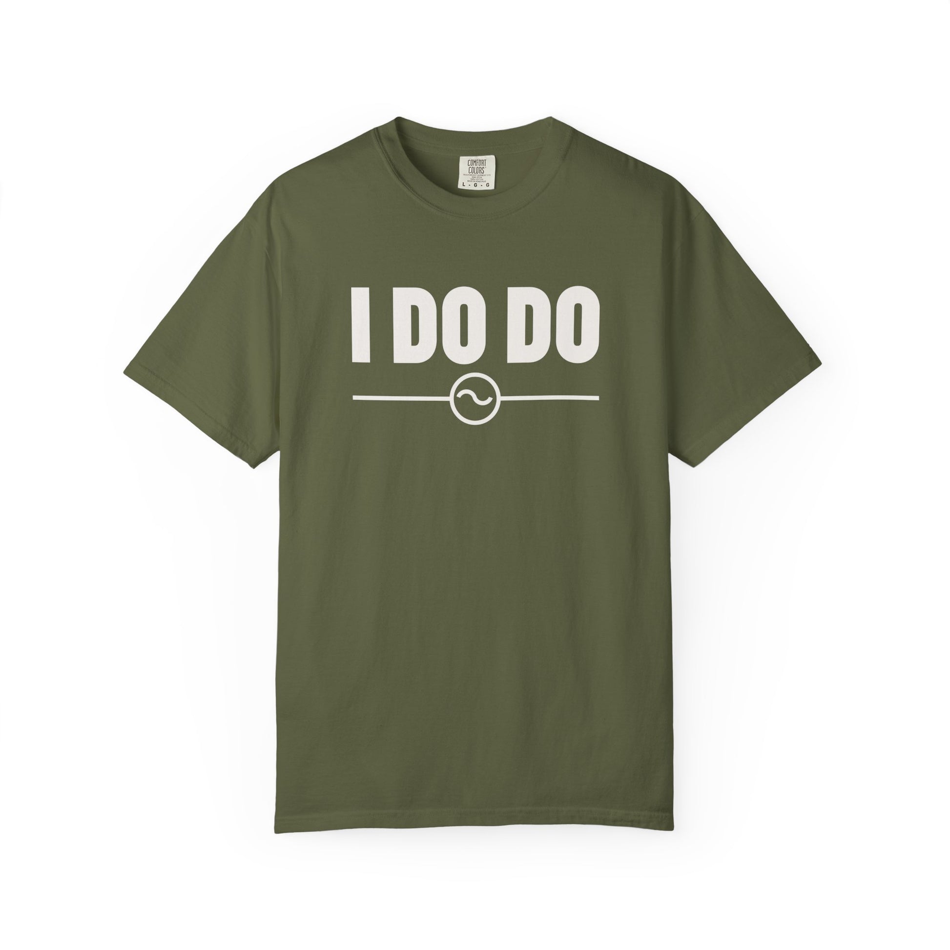 I DO DO ALTERNATING CURRENTS SYMBOL:  Humorous Unisex T-Shirt for Welders and Electricians, Perfect as a gift or for branding and promotion.