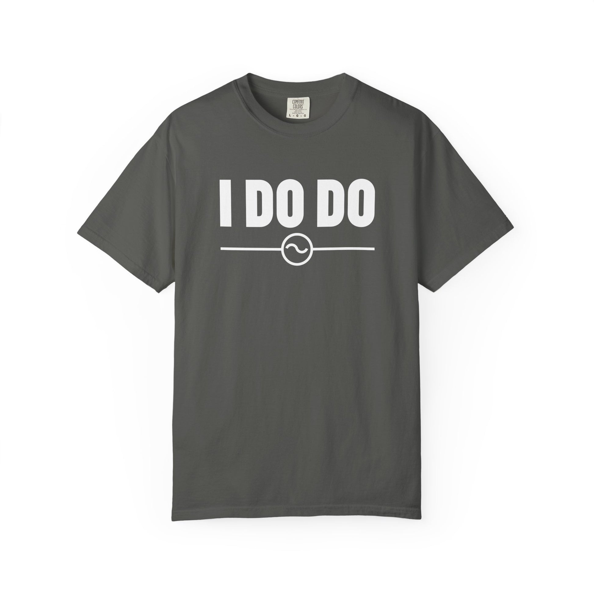 I DO DO ALTERNATING CURRENTS SYMBOL:  Humorous Unisex T-Shirt for Welders and Electricians, Perfect as a gift or for branding and promotion.